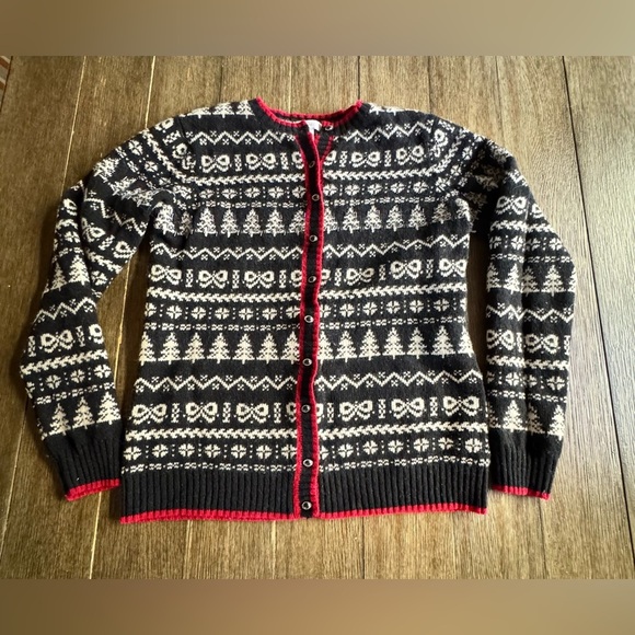 Charter Club Black and White Cardigan with Red Trim - Picture 8 of 14